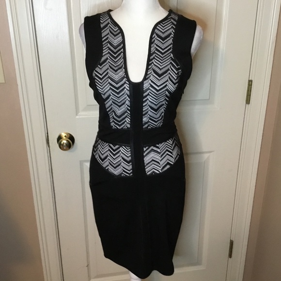 Bebe Black & White Sleeveless Bodycon Dress - S - Picture 2 of 11